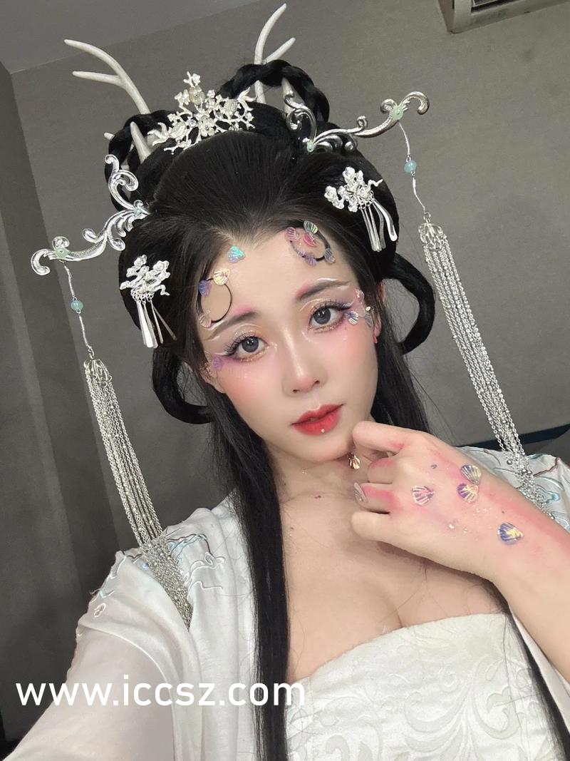 最新男女啪啪动态图片，探秘自然美景的激情之旅