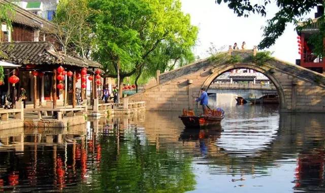 千百橹最新网址揭秘，历史背景、重要事件与地位的深度回顾